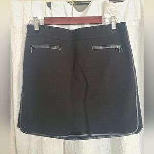 White House Black Market mini skirt sz 6